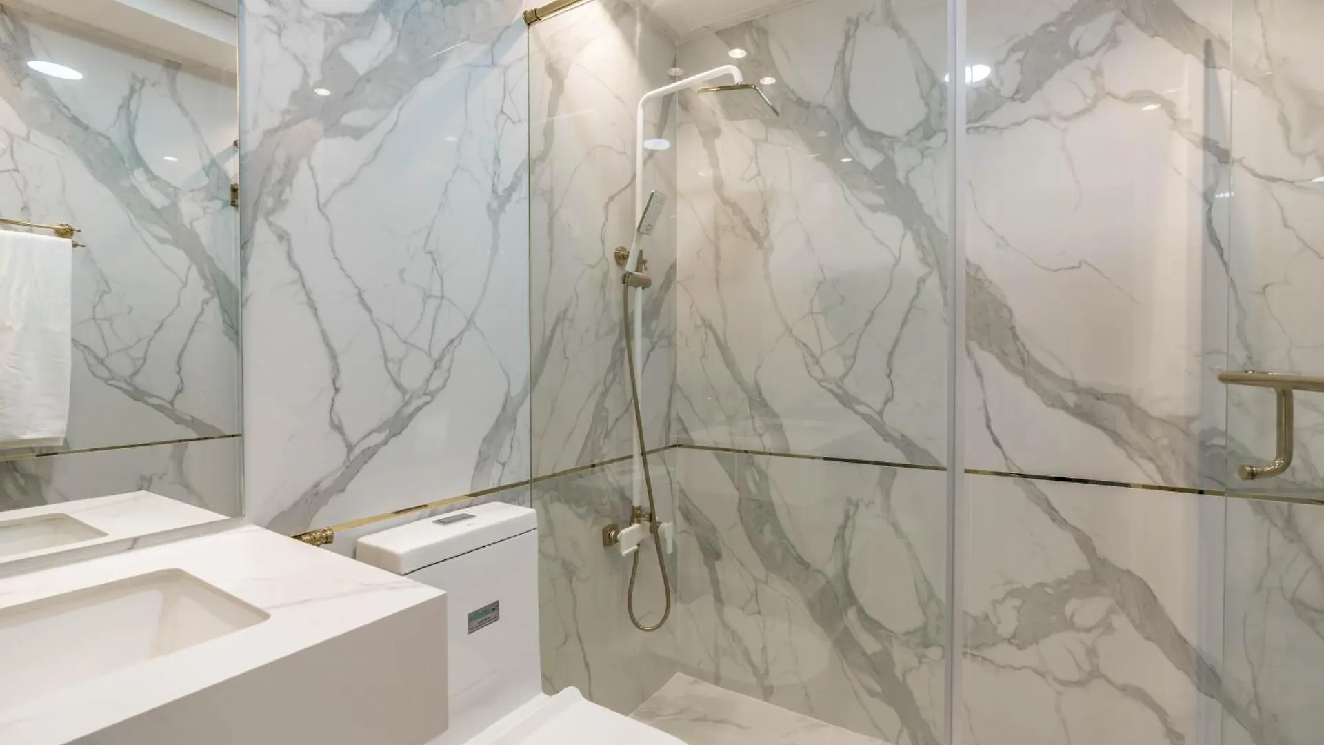 Rbc Tower Apartment Dubai